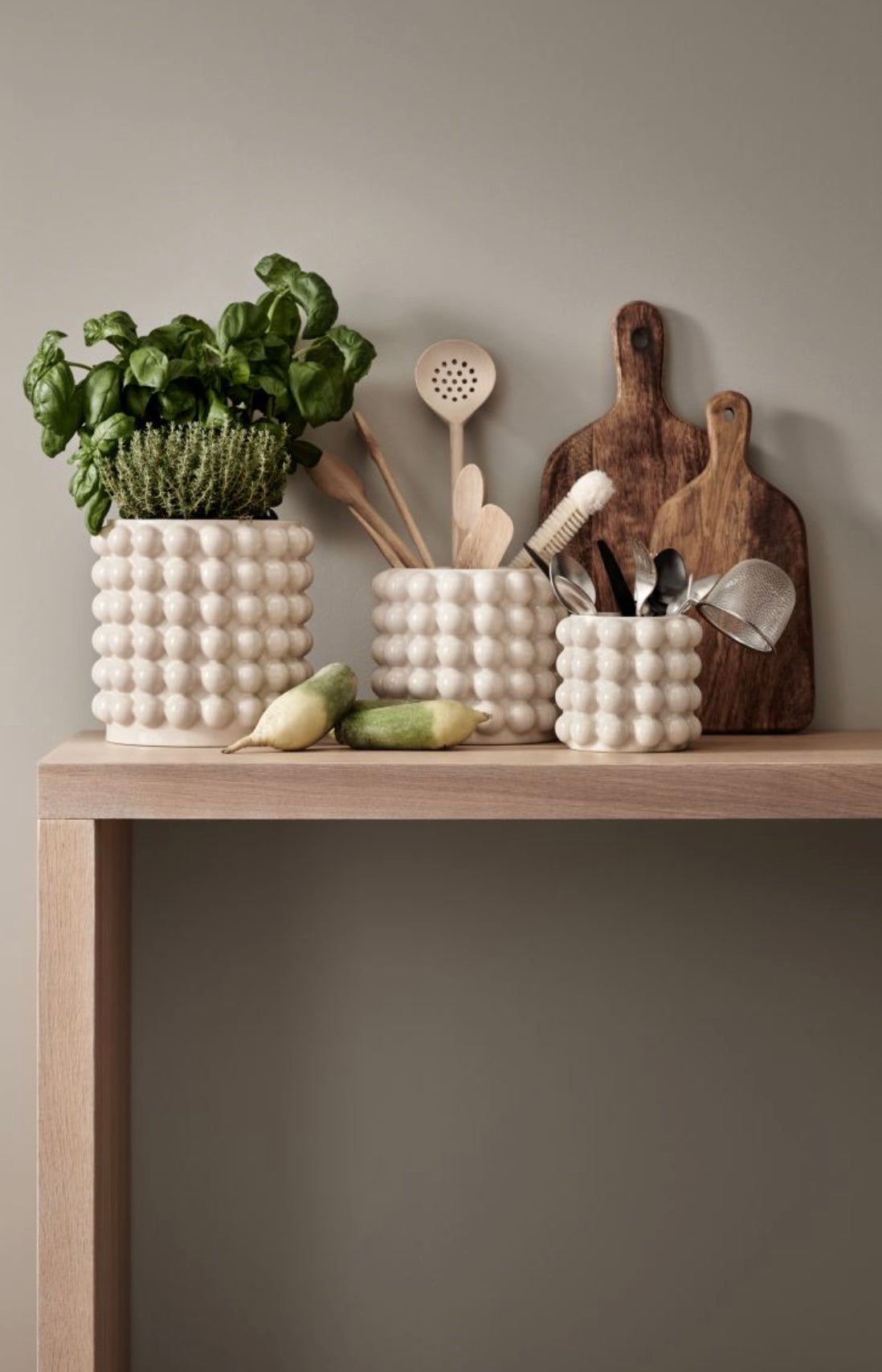plant pot with bubbles Large Plant Pot w/ Bubbles – Trends By Design