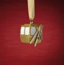 Golden Gondola w/ Ski’s